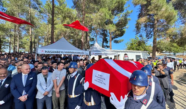 Şehit Jandarma Astsubay Çavuş Kemal Özgür'ün cenazesi Osmaniye'de defnedildi