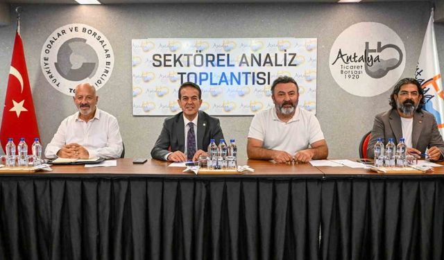 Antalya’da kesme çiçek sektörünün sorunları masaya yatırıldı
