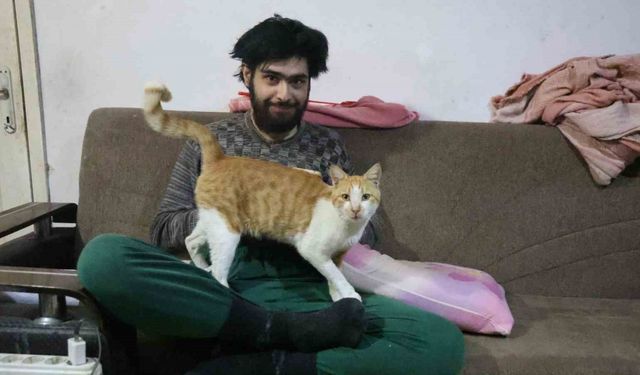 Depremin ardından eve kapanan genç sanal dünyaya bağımlı hale geldi