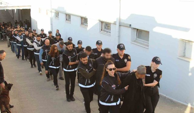 Helikopterlerin gözetiminde "Bayğaralar"çetesi adliyeye sevk edildi