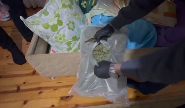 İstanbul’da 3 ilçede uyuşturucu ticareti yapan şahıs yakalandı
