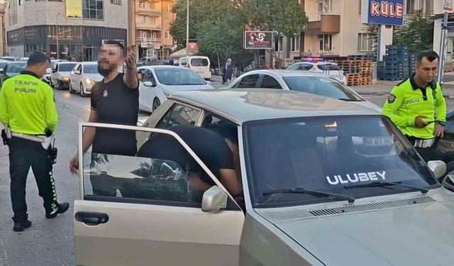 Kovalamacayla yakalanıp gazetecilere "ayıp" diyen köpek hırsızlık şüphelisi tutuklandı