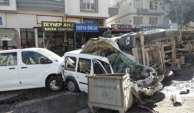 Malatya’da freni patlayan hafriyat kamyonu dehşet saçtı: 5 yaralı