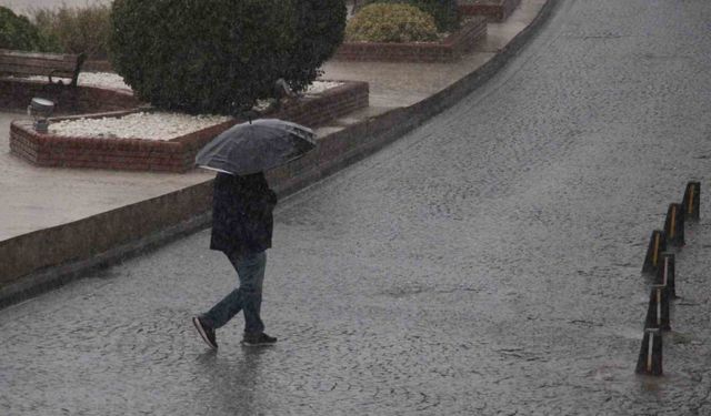 Meteorolojiden kısa süreli sağanak yağış uyarısı