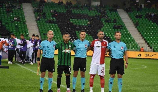 Sakaryaspor’un, Sivasspor maçı hükmen mağlubiyetle tescillendi
