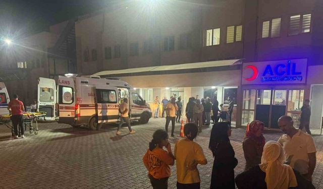 Siirt’te fıstık işçilerini taşıyan minibüs ile hafif ticari araç çarpıştı: 7 yaralı