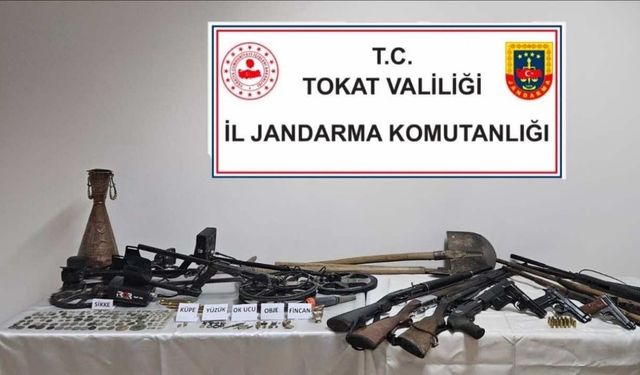 Tokat’ta tarihi eser kaçakçısı suçüstü yakalandı