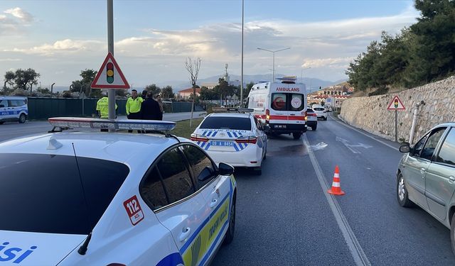 Aydın'da devrilen motosikletteki 2 kişi yaralandı