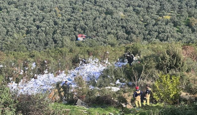Bursa'da uçuruma devrilen kamyondaki 2 kişi öldü