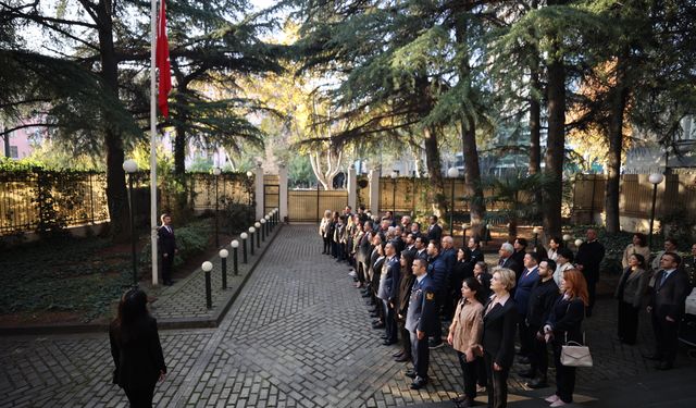 Büyük Önder Atatürk, ebediyete intikalinin 87. yılında Gürcistan'da anıldı