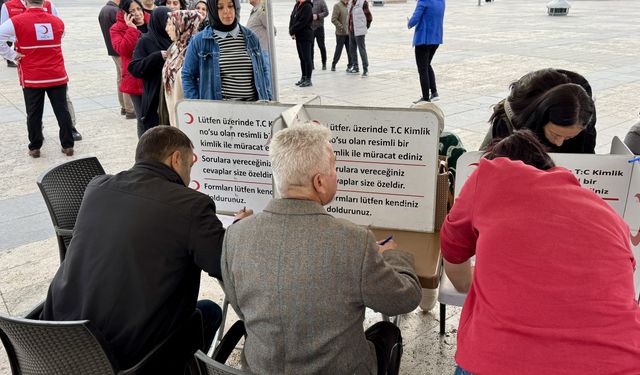 Kırşehir'de Cumhuriyet'in 102. yılı dolayısıyla bir günde 102 ünite kan bağışlandı