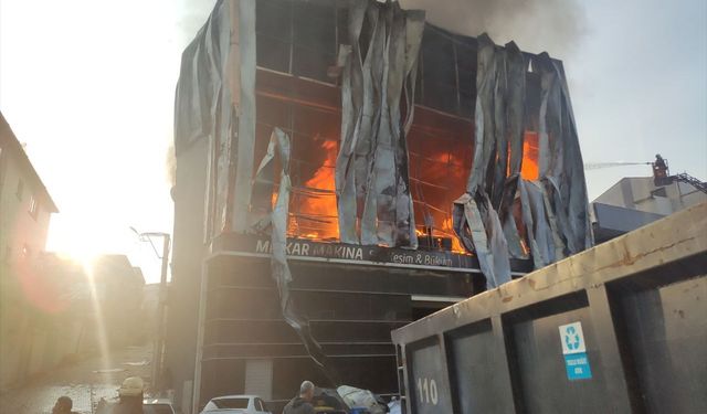 Kocaeli'de kozmetik fabrikasında çıkan yangınla ilgili 3 şüpheli gözaltına alındı