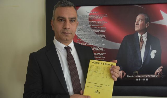 Şehit öğretmen Necmettin Yılmaz'ı ailesi ve lise öğretmenleri unutamıyor