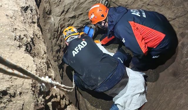 Sivas'ta komşusunun kazdığı çukura düşen kişi yaralandı