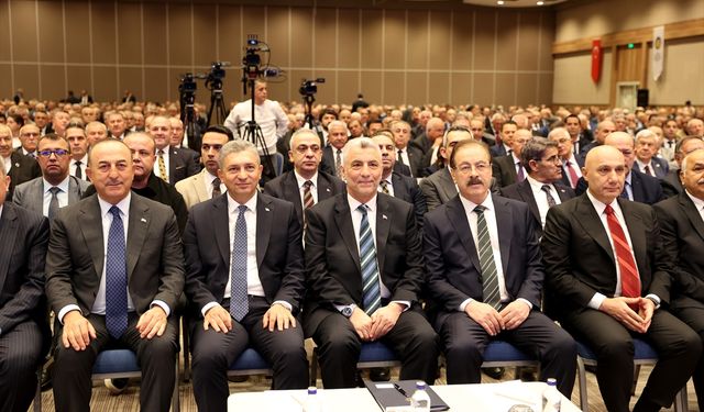 Ticaret Bakanı Bolat, Antalya'daki TESKOMB Başkanlar Buluşması'nda konuştu: