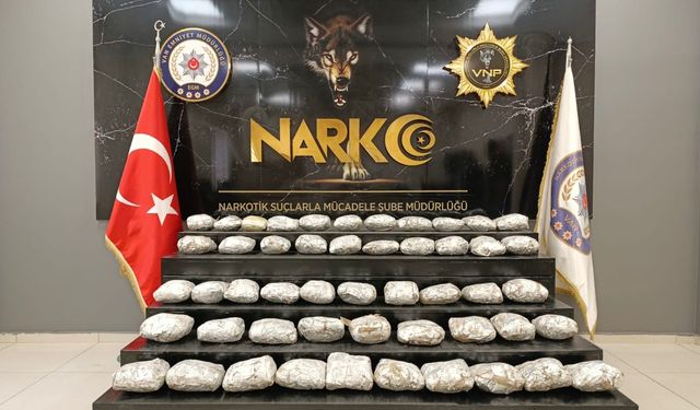 Van'da 19 kilo 660 gram skunk ele geçirildi