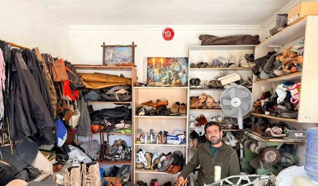 Datça’da 26 yıldır ayakkabı tamirciliği yapıyor