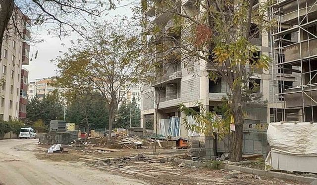 Elazığ’da inşaattan düşen işçi, hayatını kaybetti