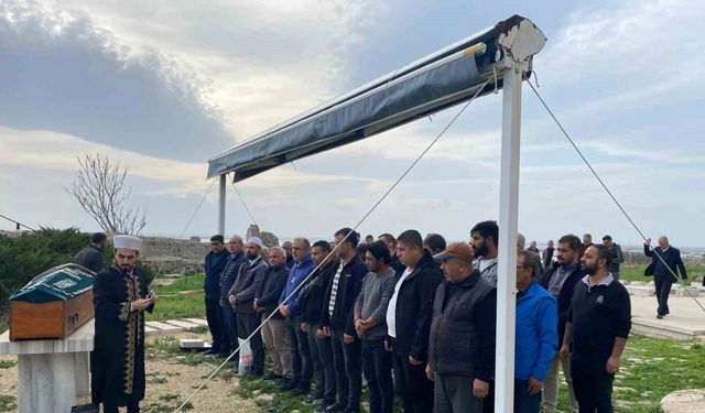 Enez’deki cinayet sonrası her iki kişi de toprağa verildi