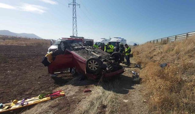 Konya’da otomobil şarampole yuvarlandı: 1 ölü, 2 yaralı