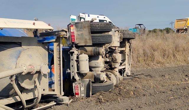 Adana'da devrilen tankerdeki 2 kişi yaralandı