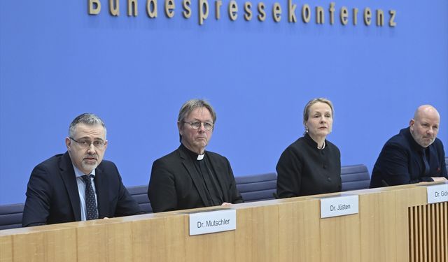 Alman kiliselerinden ortak çağrı: İsrail'e silah ihracatı yapılmamalı