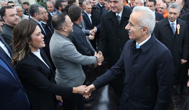 Bakan Uraloğlu, Antalya-Alanya Doğu Çevre Yolu ve Demirtaş Kavşağı'nın açılışında konuştu