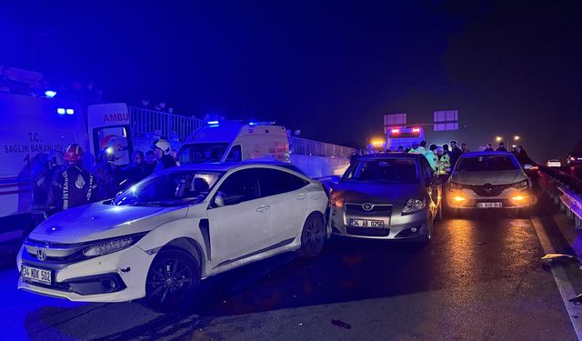 Çekmeköy'de 7 aracın karıştığı kazada 7 kişi yaralandı