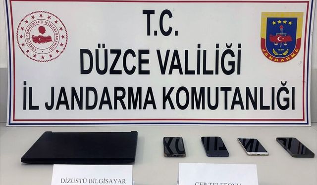 Düzce'de yatırım içerikli yanıltıcı reklamlarla dolandırıcılık yapan 5 şüpheli yakalandı