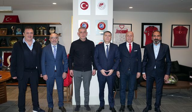 Gençlerbirliği Başkanı Arda Çakmak'tan TFF Başkanı Hacıosmanoğlu'na ziyaret
