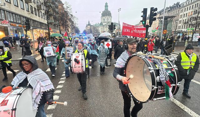 İsveç'te, İsrail'in ateşkese rağmen Gazze'ye saldırıları protesto edildi