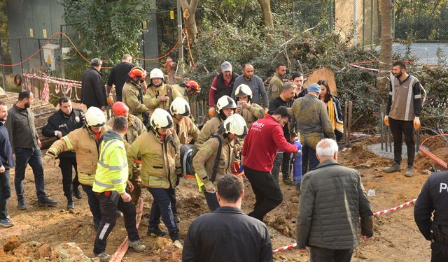 Kadıköy'de inşaat alanındaki çukura düşen işçi kurtarıldı