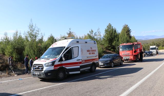 Kilis'te hafif ticari araçla otomobilin çarpıştığı kazada 6 kişi yaralandı