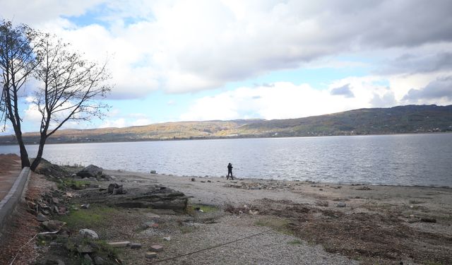 Tarihin en düşük seviyesini gören Sapanca Gölü için koruyucu çalışmalar yürütülecek