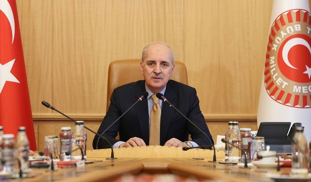 TBMM Başkanı Kurtulmuş, Doğu ve Güneydoğu Anadolu'daki illerin eski milletvekillerini kabul etti: