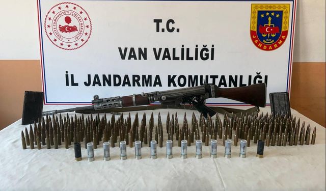 Van'da silah ve mühimmat ele geçirildi