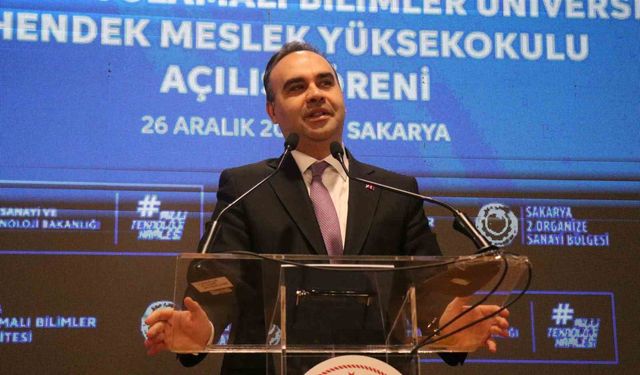 Bakan Kacır: 'Askeri insansız hava aracı üretiminde dünya lideri olduk'