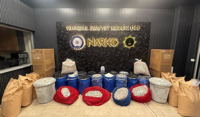 Bakan Yerlikaya: İstanbul ve İzmir’deki uyuşturucu operasyonlarında 6 milyon 958 bin adet uyuşturucu hap ele geçirdik