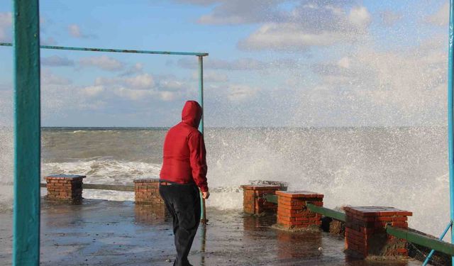 Batı Karadeniz'de fırtına uyarısı