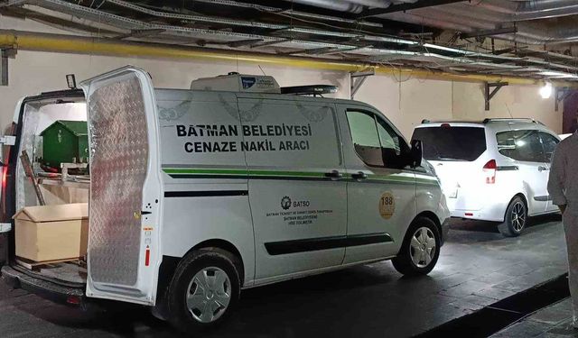 Damda kar temizlerken düşen yaşlı adam hayatını kaybetti