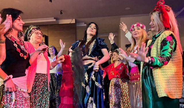 Edirne’de Roman gecesinde Trakya gelenekleri canlandırılıp, 9/8 oynandı