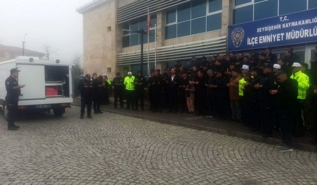 Kalp krizi geçiren polis memuru hayatını kaybetti