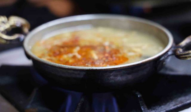 Kırşehirliler soğuk havadan kelle paça çorbasıyla korunuyor