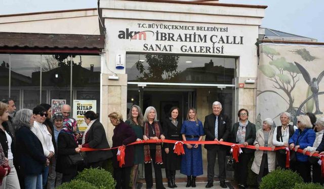 Koleksiyoner Ebru Turhan’ın sergisi, sanatseverleri doğayla buluşturdu