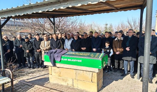 Koyun otlatma meselesinden öldürülen adam toprağa verildi