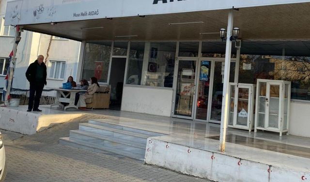 Osmaniye'de çaldıkları minibüsle 2 market soydular