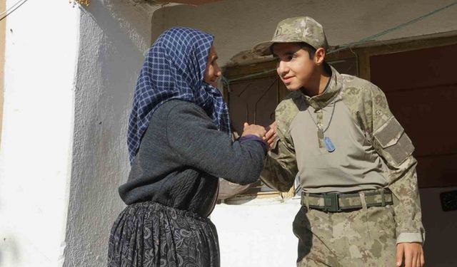 Otizmli çocuğun asker olma hayali gerçek oldu