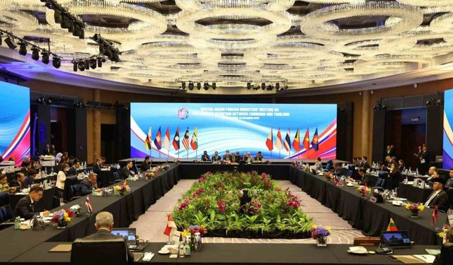 Tayland’dan Kamboçya’ya ateşkes için 3 şart