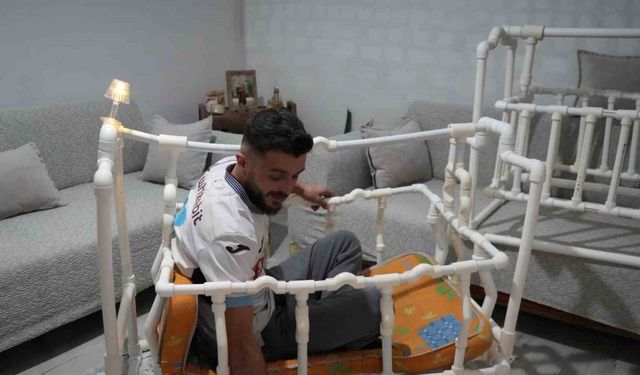 Tesisatçıdan borudan beşik: İçine girip test etti, viral oldu