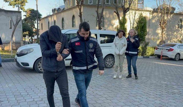 Üşüyünce girdikleri evden 50 bin liralık televizyon çaldılar